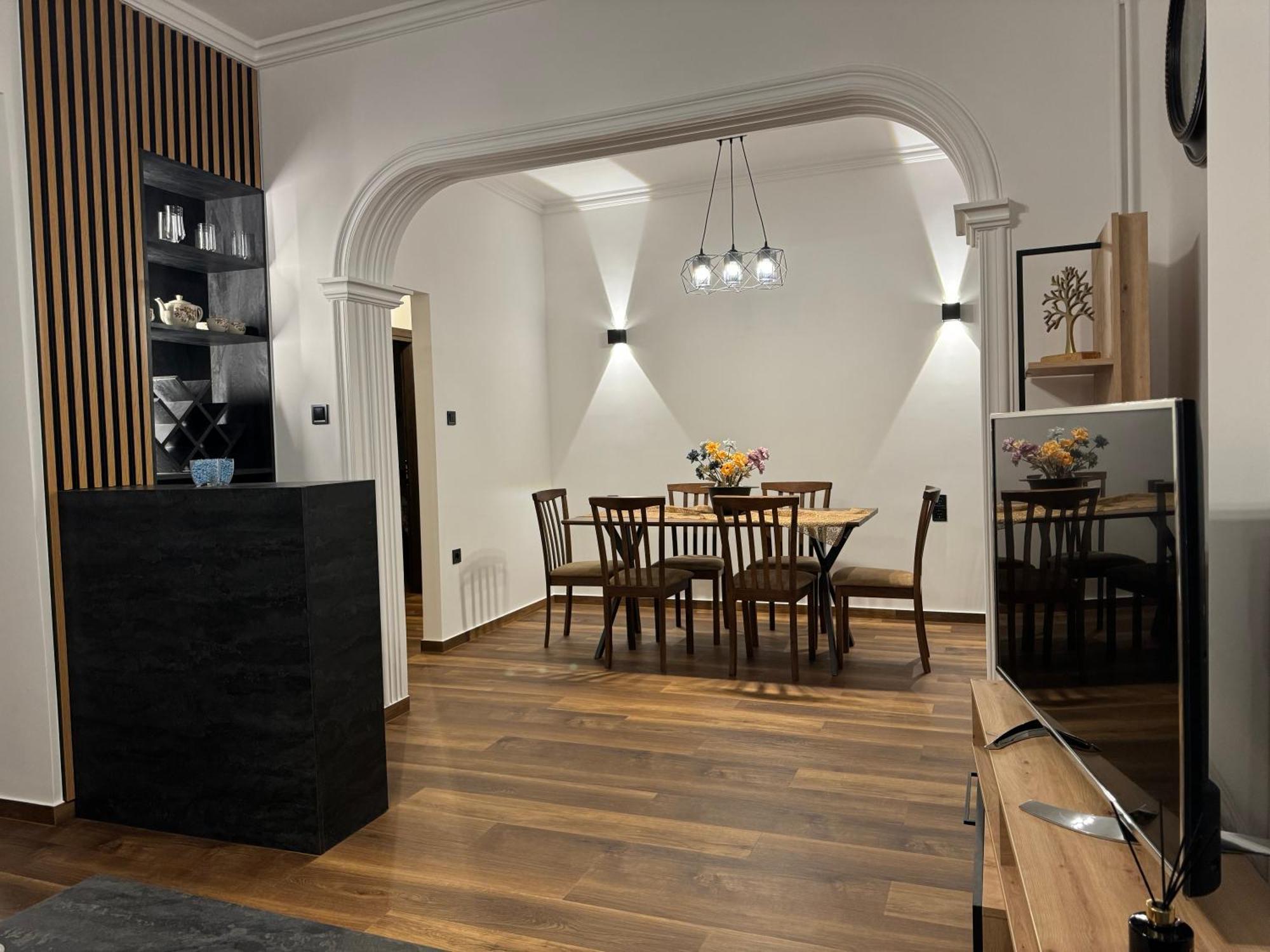 Navaro Apartments باترا المظهر الخارجي الصورة